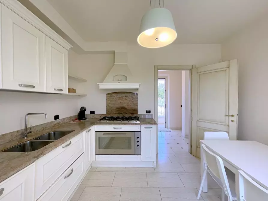 Immagine 9 di Casa bifamiliare in vendita  a Camaiore