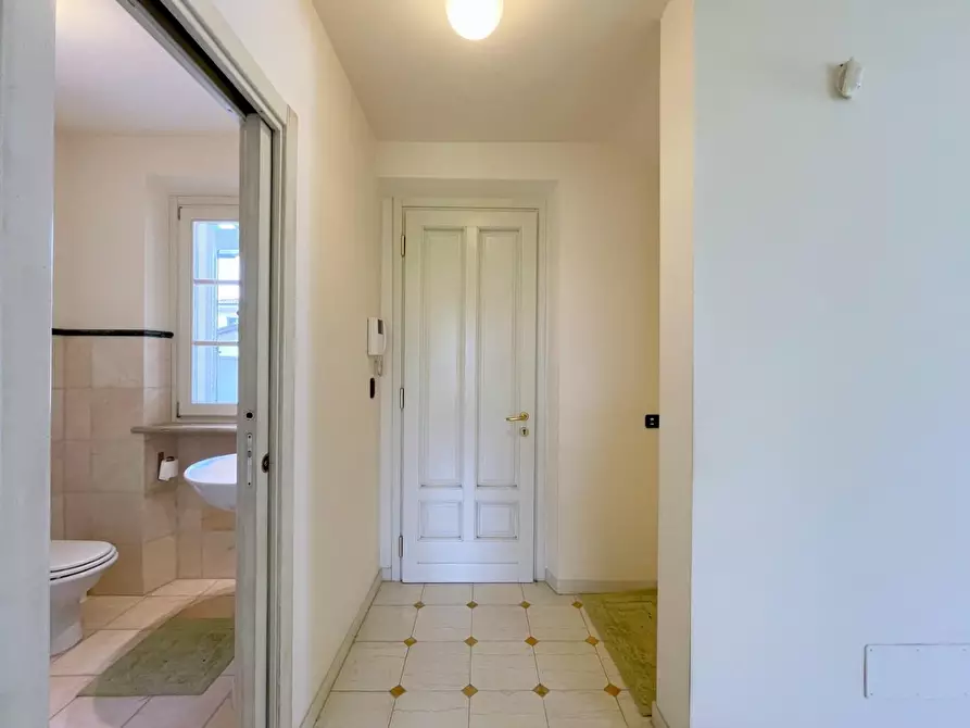 Immagine 11 di Casa bifamiliare in vendita  a Camaiore