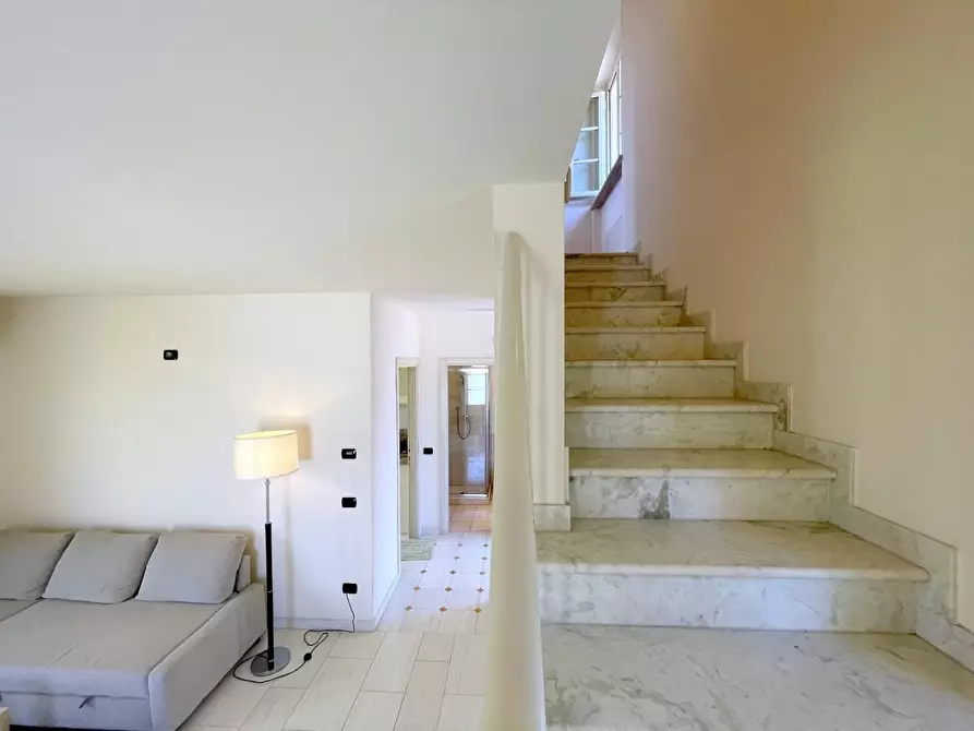 Immagine 45 di Casa bifamiliare in vendita  a Camaiore