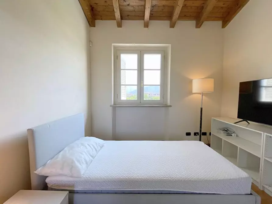 Immagine 47 di Casa bifamiliare in vendita  a Camaiore