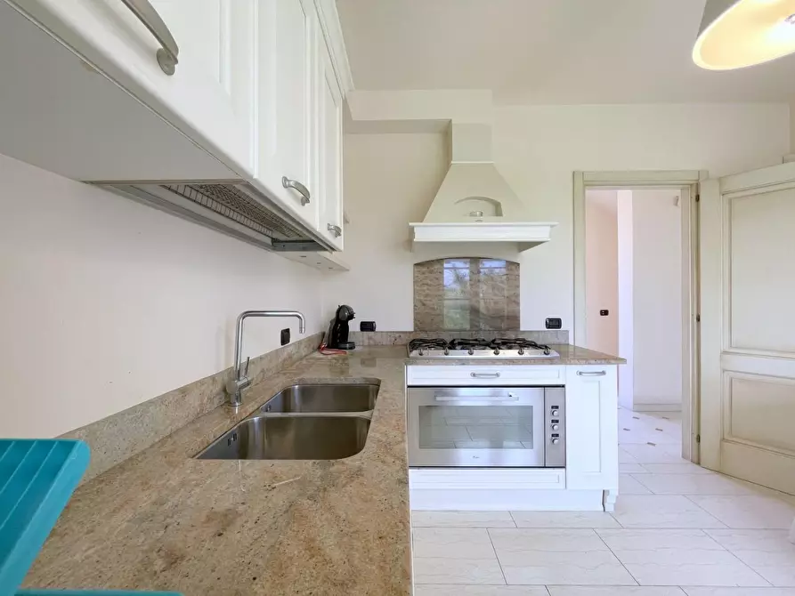 Immagine 10 di Casa bifamiliare in vendita  a Camaiore