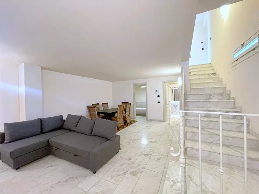 Immagine 27 di Casa bifamiliare in vendita  a Camaiore