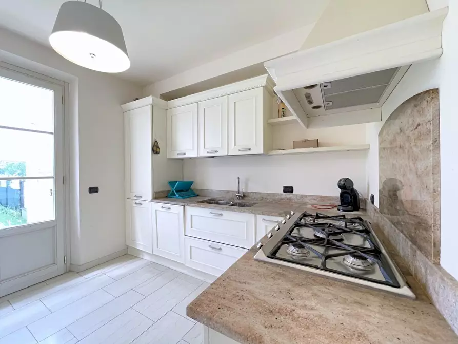 Immagine 7 di Casa bifamiliare in vendita  a Camaiore
