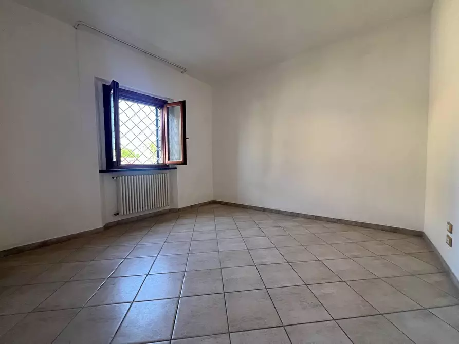 Immagine 11 di Appartamento in vendita  a San Giuliano Terme