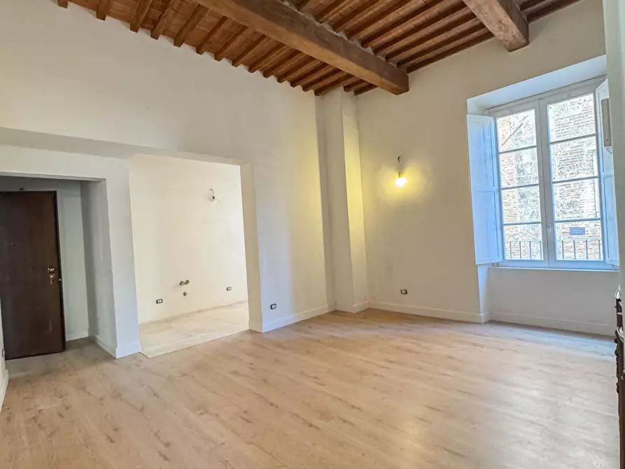Immagine 2 di Appartamento in vendita  a Pisa