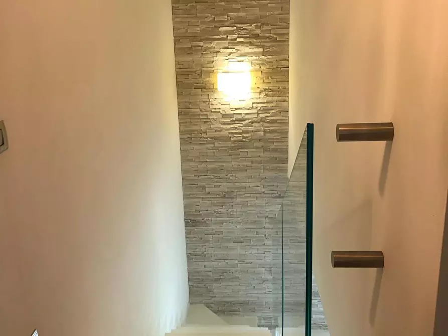 Immagine 10 di Mansarda in vendita  a Vinci