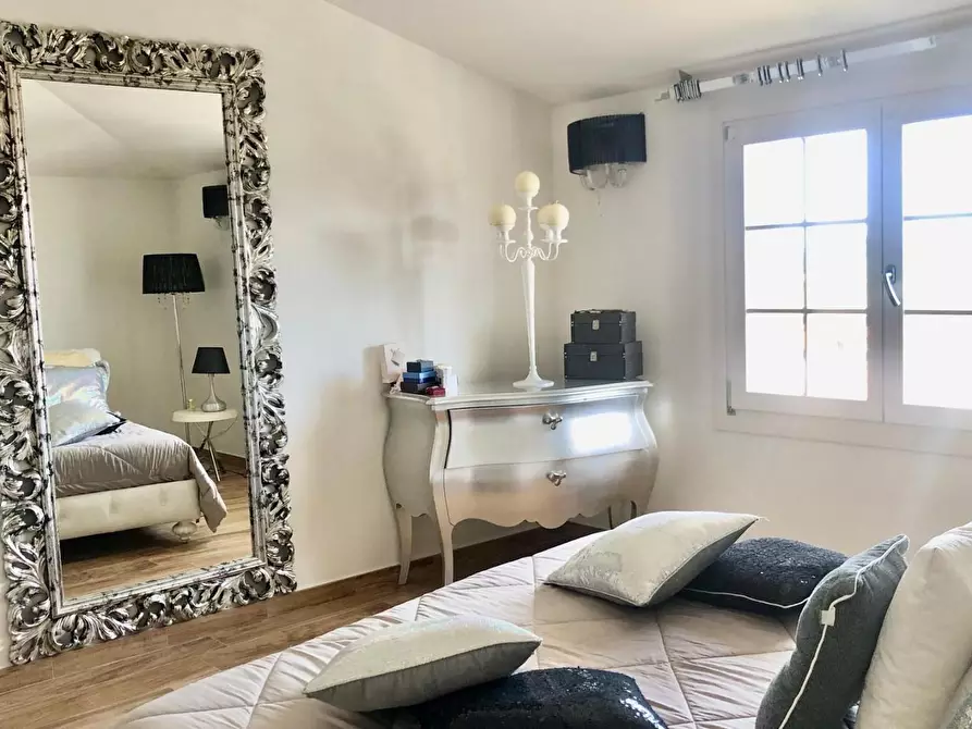 Immagine 32 di Mansarda in vendita  a Vinci