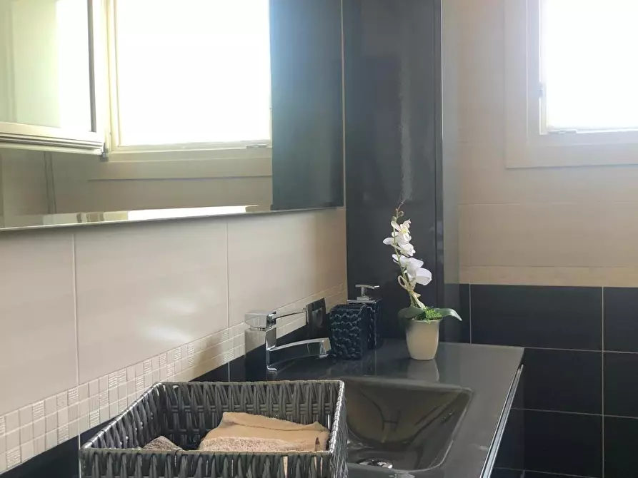 Immagine 29 di Mansarda in vendita  a Vinci