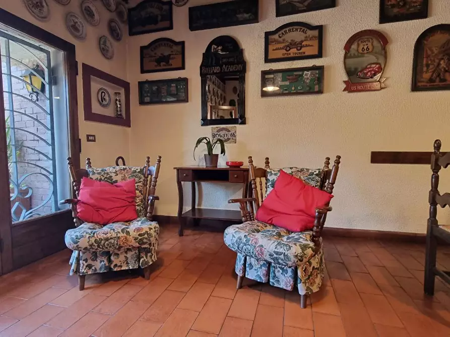 Immagine 21 di Villa in vendita  a Santa Maria A Monte