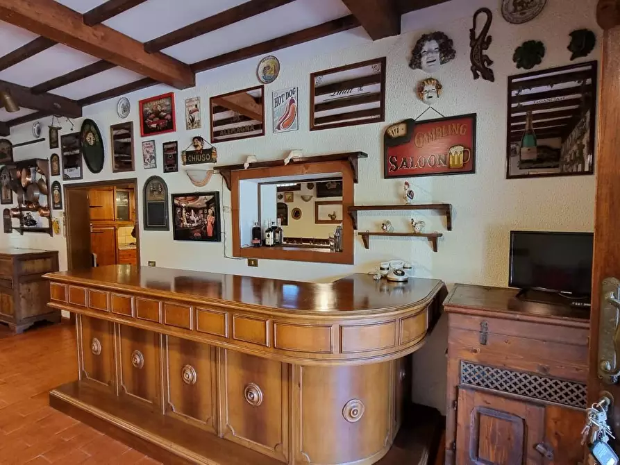 Immagine 18 di Villa in vendita  a Santa Maria A Monte