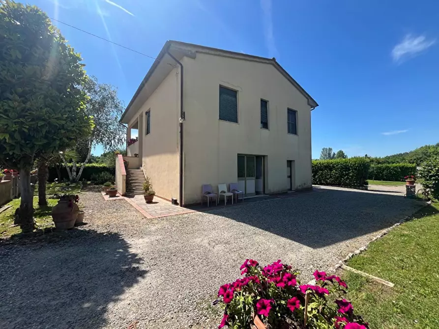 Immagine 1 di Casa indipendente in vendita  a Crespina Lorenzana