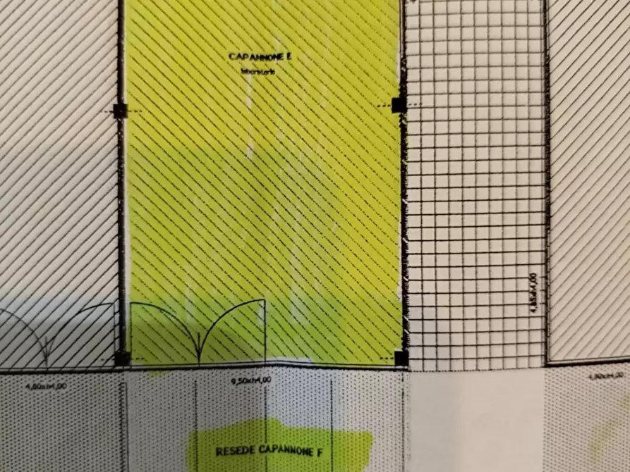 Immagine 12 di Locale commerciale in affitto  a Pontedera