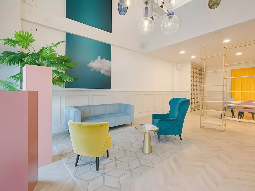 Immagine 3 di Locale commerciale in affitto  a Calcinaia