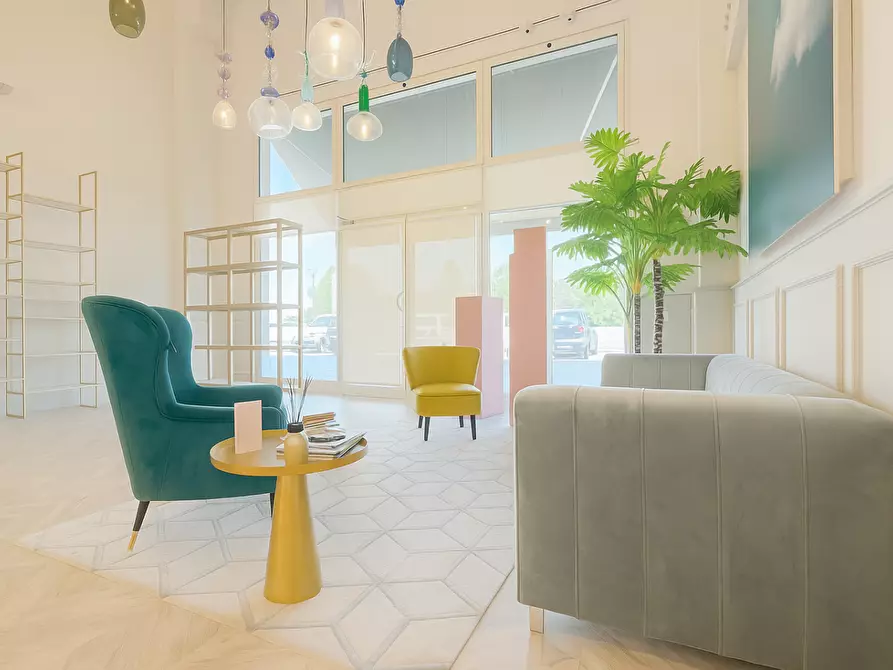 Immagine 2 di Locale commerciale in affitto  a Calcinaia