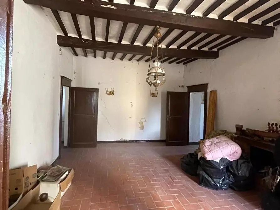 Immagine 9 di Porzione di casa in vendita  a Montalcino