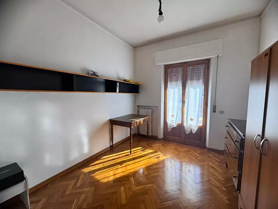 Immagine 5 di Appartamento in vendita  a Siena