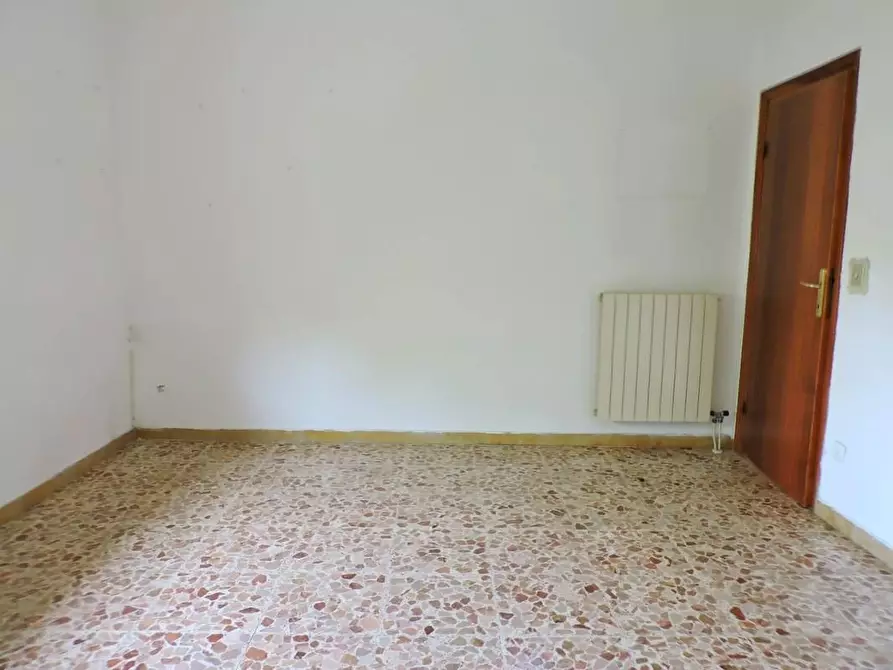 Immagine 17 di Appartamento in vendita  a San Giuliano Terme