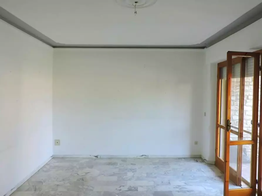 Immagine 1 di Appartamento in vendita  a San Giuliano Terme