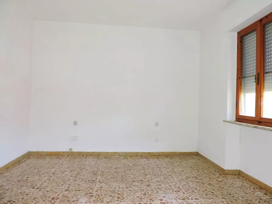 Immagine 18 di Appartamento in vendita  a San Giuliano Terme