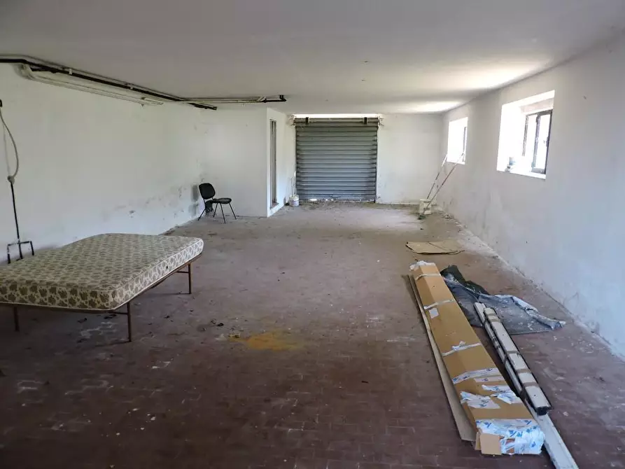 Immagine 21 di Appartamento in vendita  a San Giuliano Terme