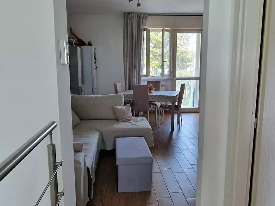 Immagine 2 di Appartamento in vendita  a Carrara