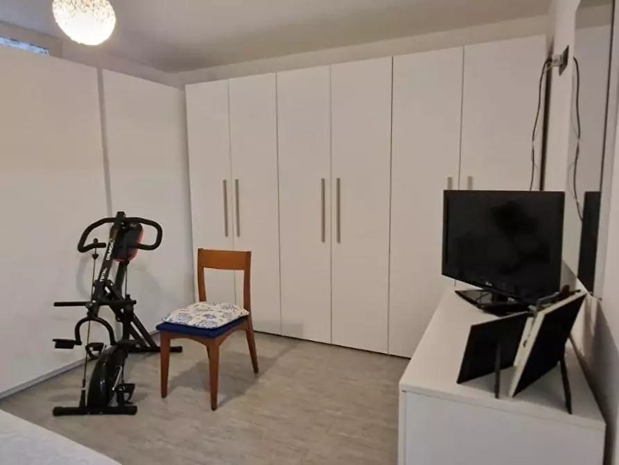 Immagine 32 di Appartamento in vendita  a Carrara