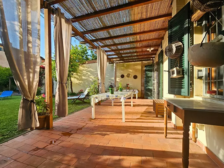 Immagine 7 di Casa indipendente in vendita  a Pisa