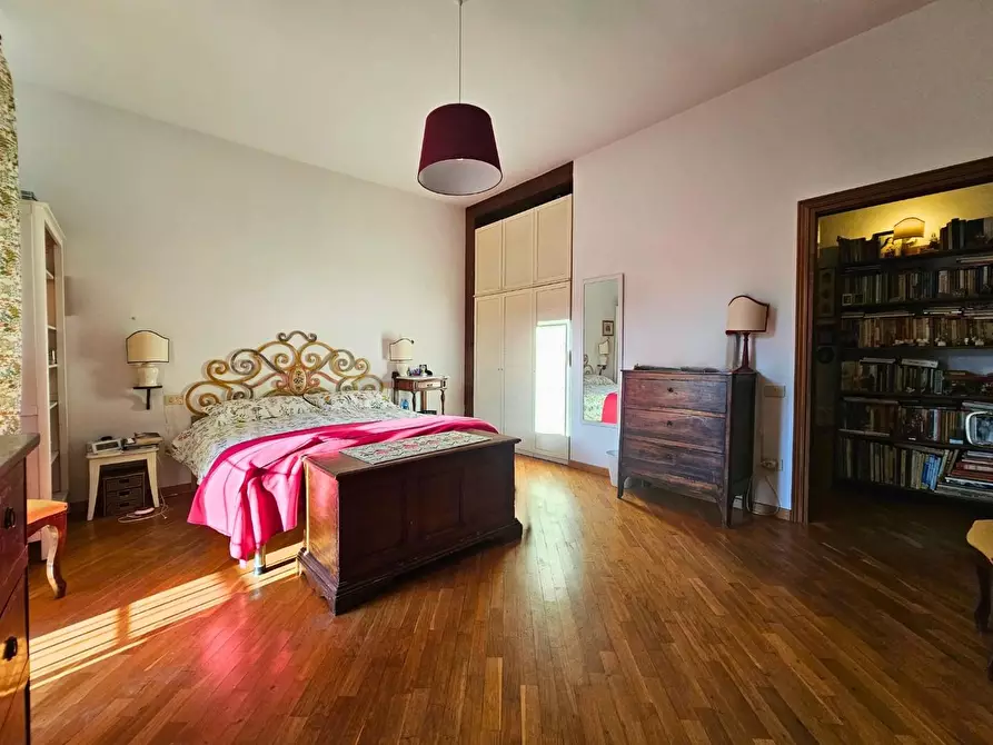 Immagine 39 di Casa indipendente in vendita  a Pisa