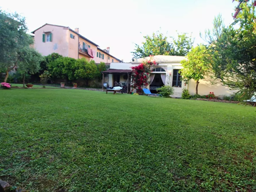 Immagine 50 di Casa indipendente in vendita  a Pisa