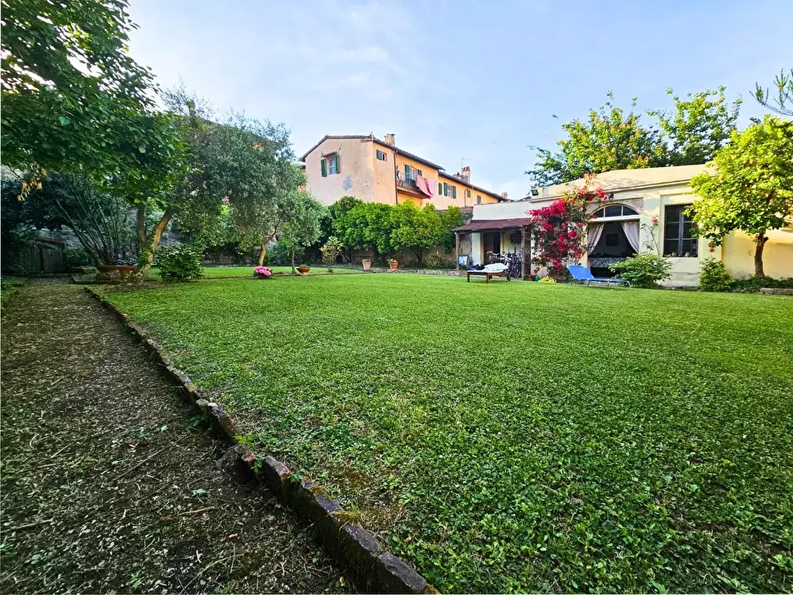 Immagine 55 di Casa indipendente in vendita  a Pisa