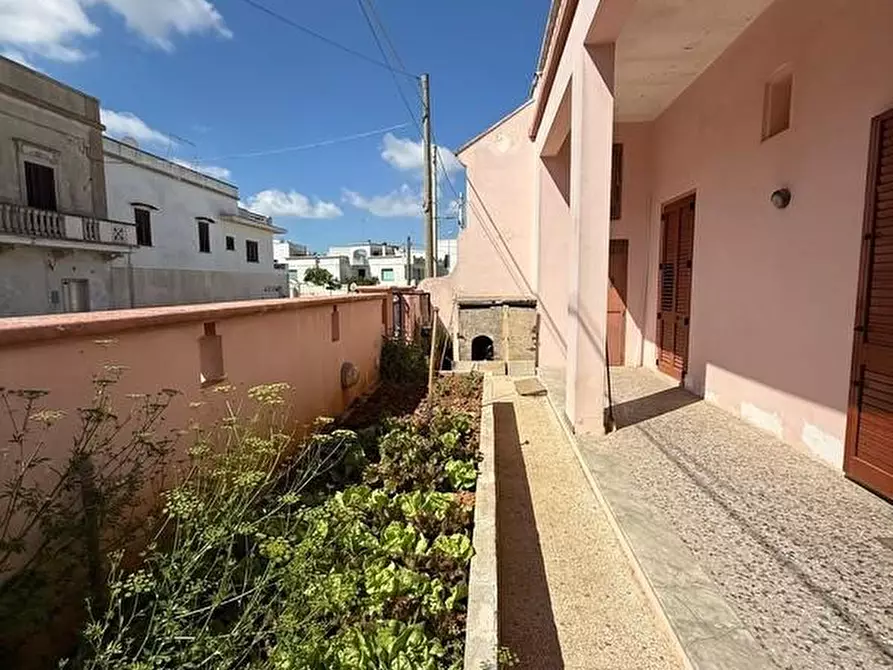 Immagine 4 di Appartamento in vendita  a Gagliano Del Capo