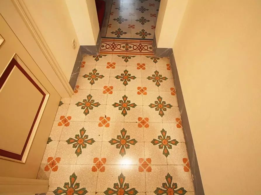 Immagine 22 di Casa colonica in vendita  a Porcari