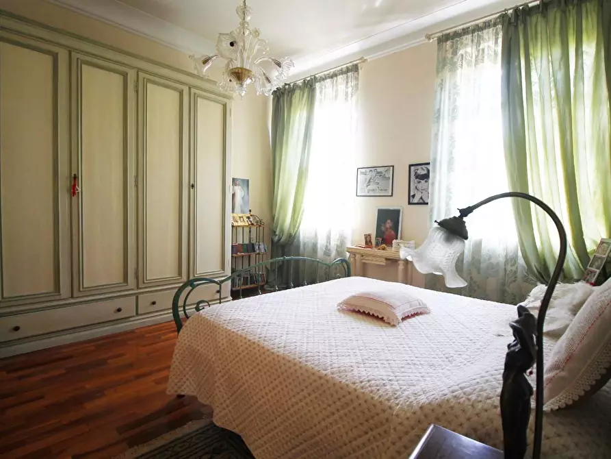 Immagine 26 di Casa colonica in vendita  a Porcari