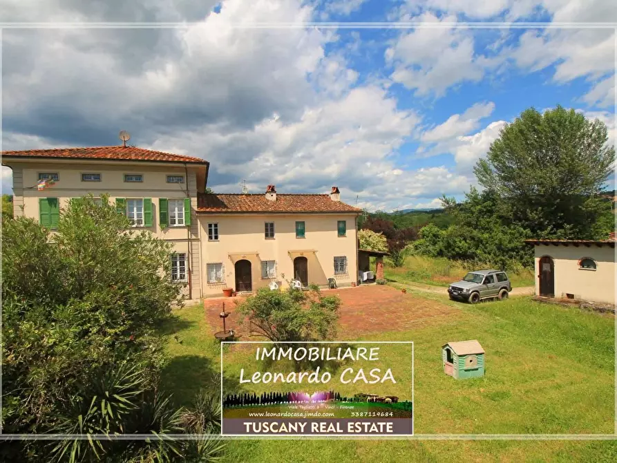 Immagine 1 di Casa colonica in vendita  a Porcari