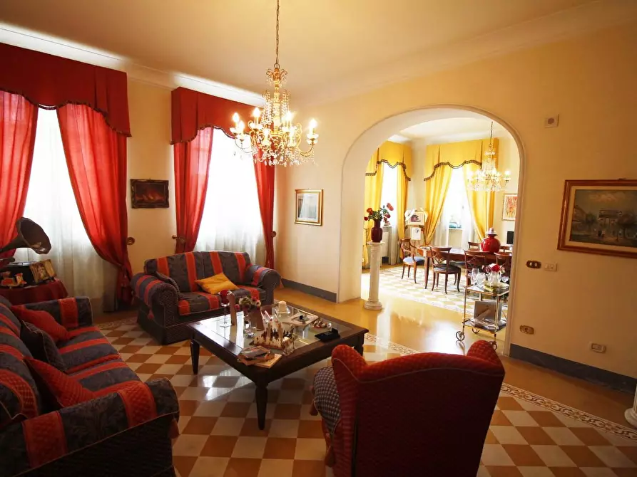 Immagine 7 di Casa colonica in vendita  a Porcari