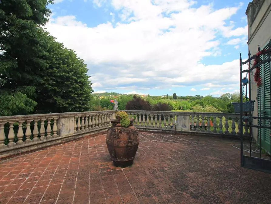 Immagine 5 di Casa colonica in vendita  a Porcari