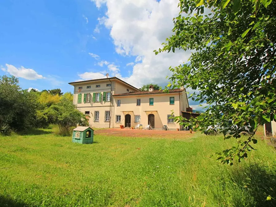 Immagine 4 di Casa colonica in vendita  a Porcari