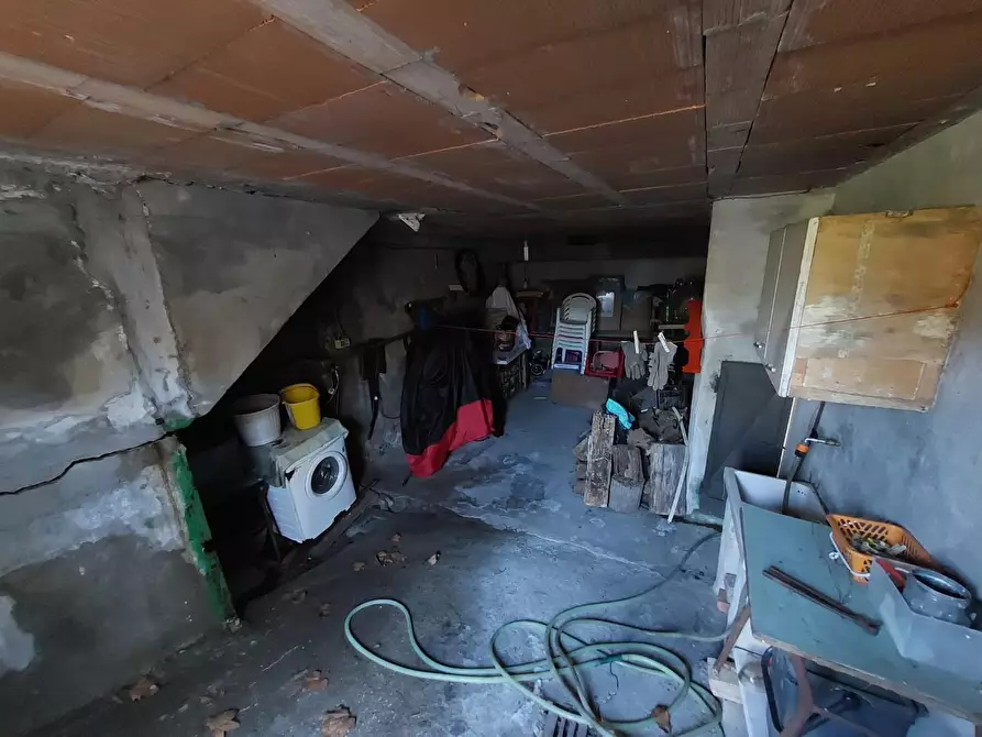 Immagine 33 di Appartamento in vendita  a Buti