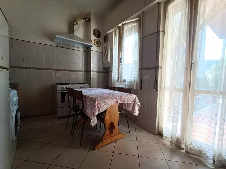 Immagine 12 di Appartamento in vendita  a Carrara