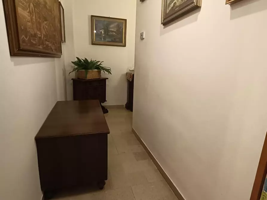 Immagine 22 di Appartamento in vendita  a Carrara