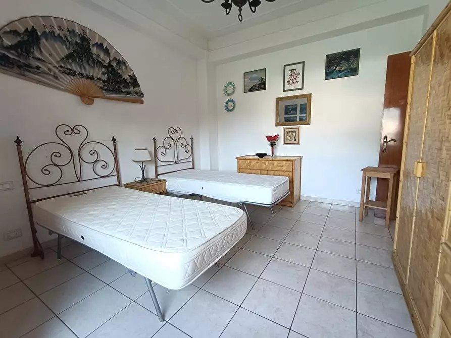 Immagine 16 di Appartamento in vendita  a Carrara