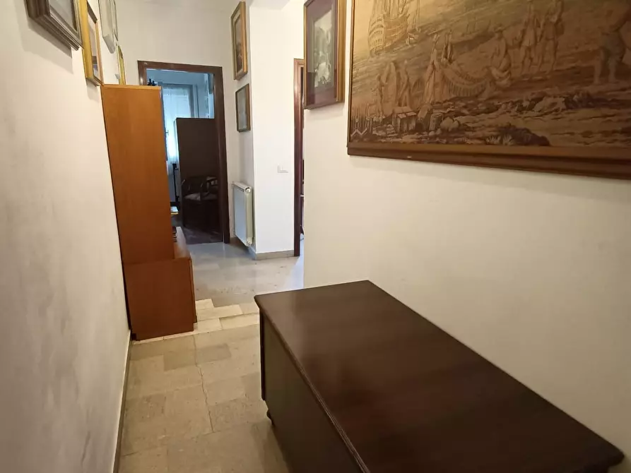 Immagine 23 di Appartamento in vendita  a Carrara