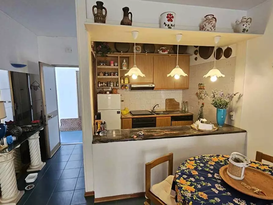 Immagine 7 di Appartamento in vendita  a Massa