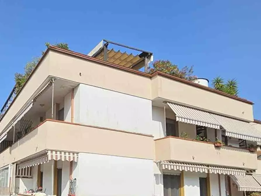 Immagine 18 di Appartamento in vendita  a Massa