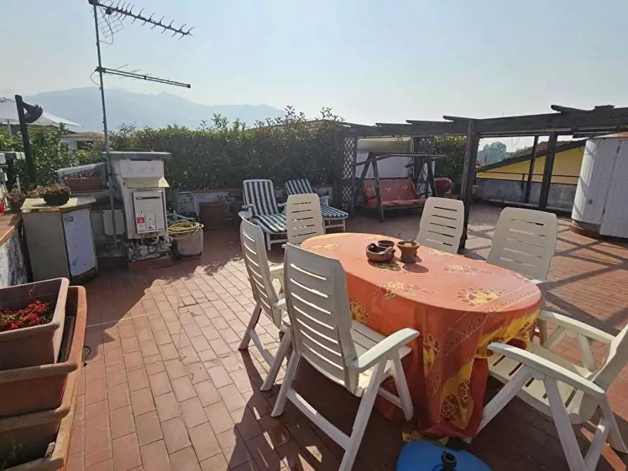 Immagine 15 di Appartamento in vendita  a Massa