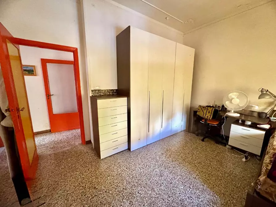 Immagine 9 di Appartamento in vendita  a Siena