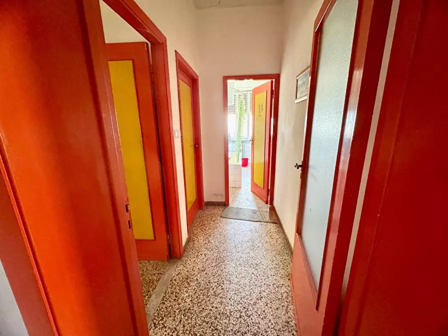 Immagine 7 di Appartamento in vendita  a Siena