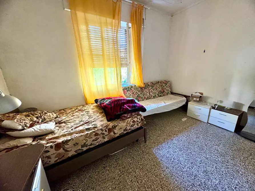Immagine 10 di Appartamento in vendita  a Siena