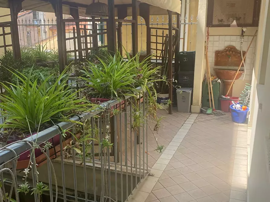 Immagine 23 di Appartamento in vendita  a Viareggio