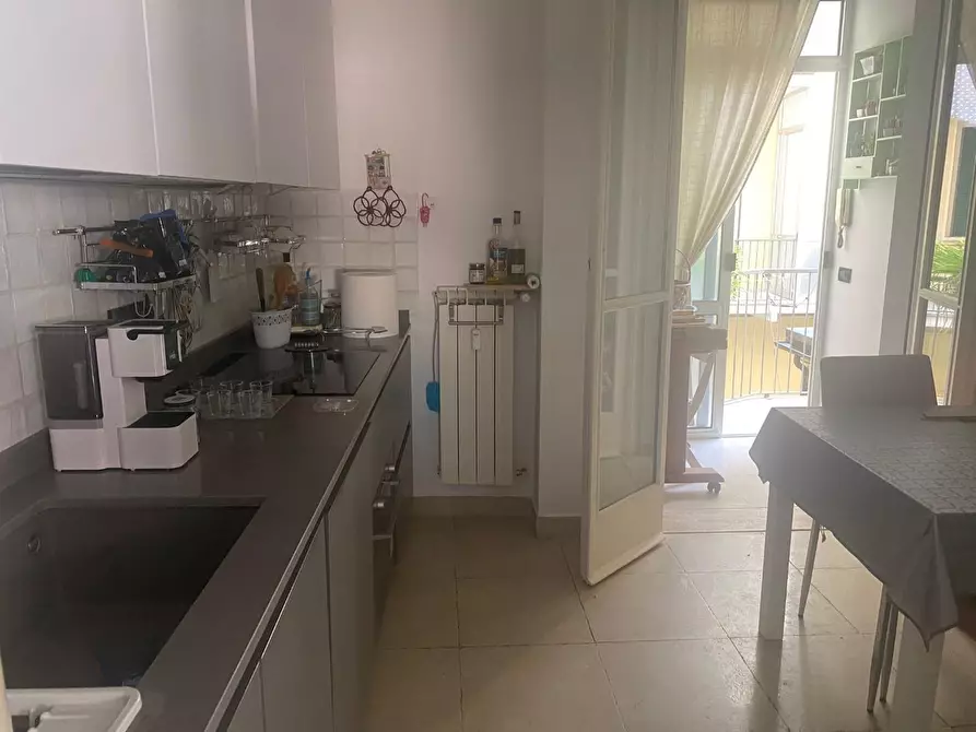 Immagine 13 di Appartamento in vendita  a Viareggio